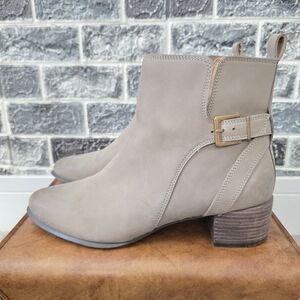 Vionic Sienna Women's Elegant Taupe Ankle Boots Size 11